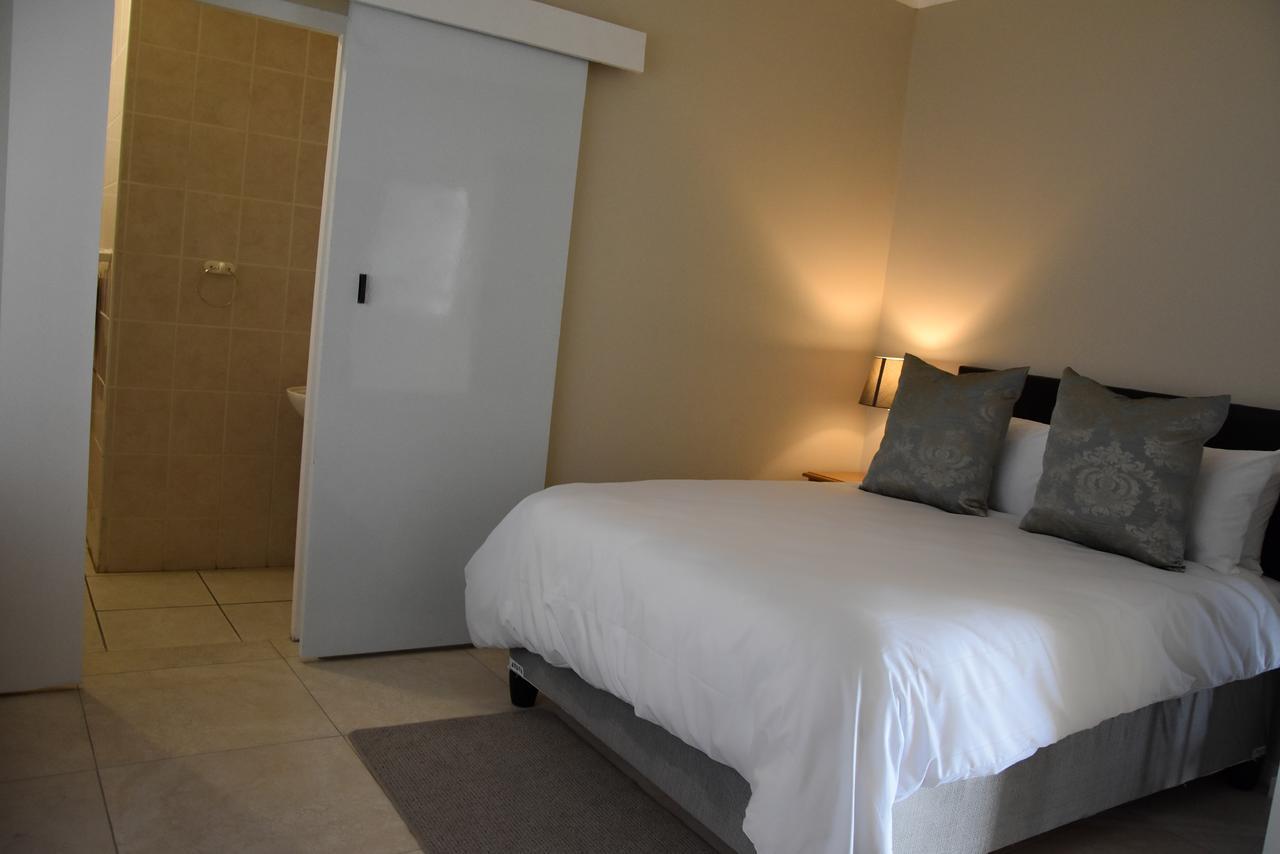 34onlincoln Guesthouse Bellville Eksteriør billede
