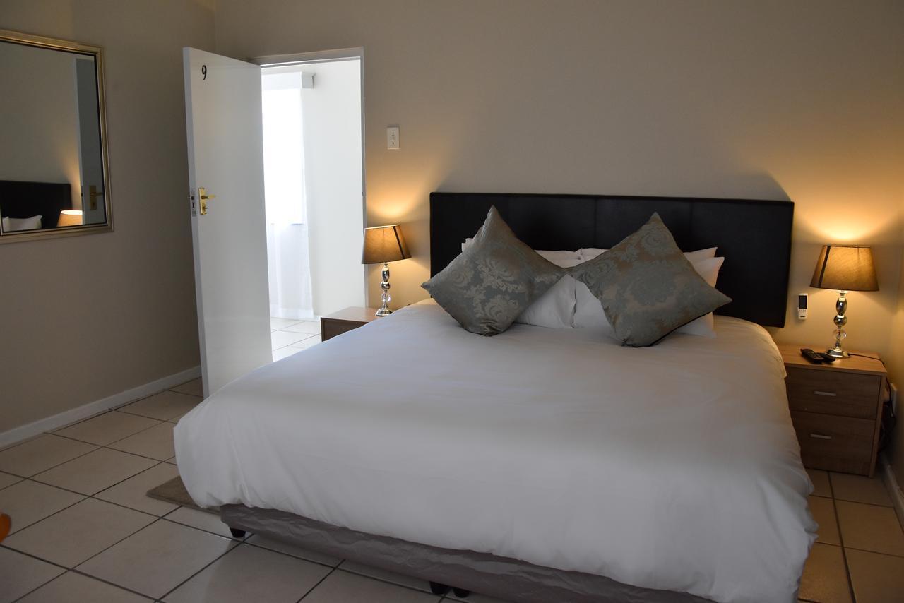 34onlincoln Guesthouse Bellville Eksteriør billede