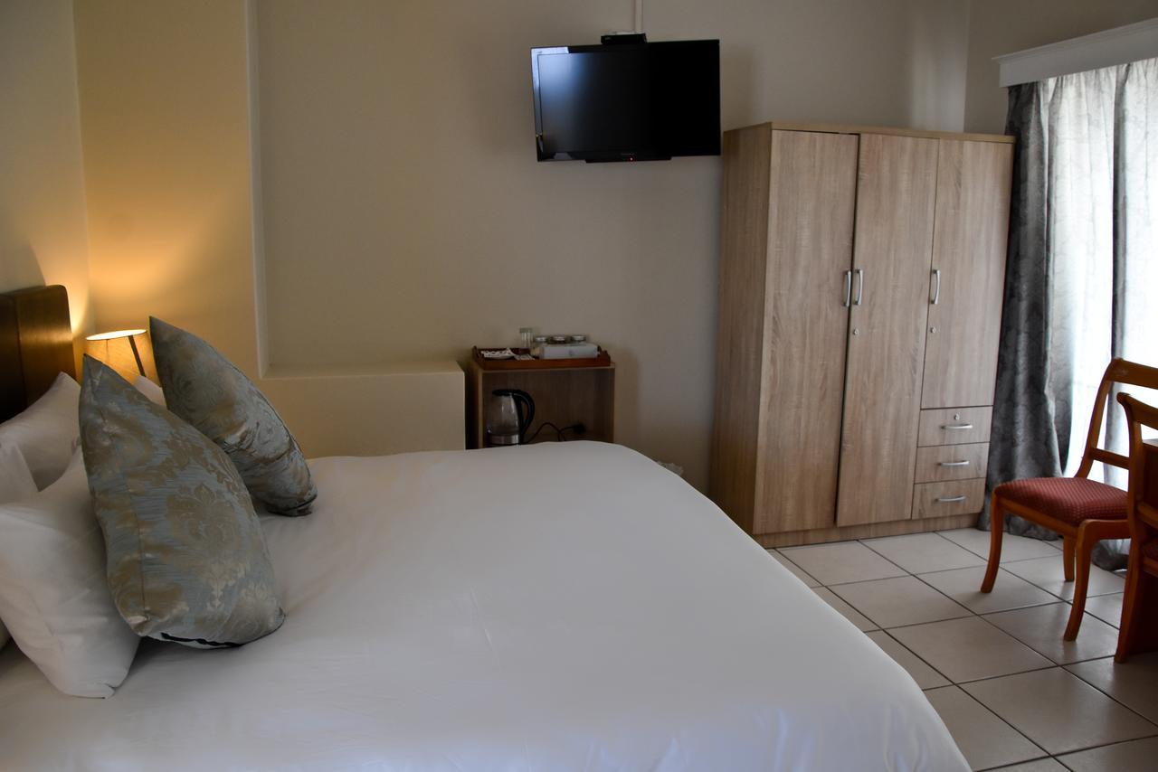 34onlincoln Guesthouse Bellville Eksteriør billede